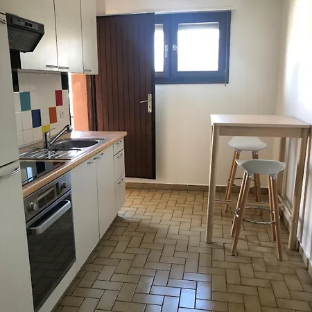 Apartment Grand T2 Fonctionnel Avec Parking Gratuit *